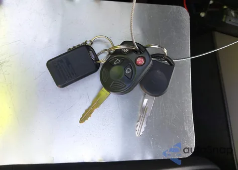 2011 Ford Expedition Limited z USA, uszkodzony, nr VIN 1FMJU2A58BEF17398